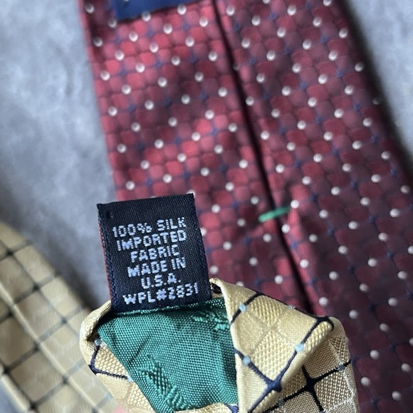 Vintage Tommy Hilfiger Neck Tie Made In USA 100% Silk - Picture 3 of 5
